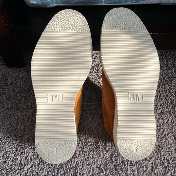 Frye Paul Bal Oxford shoes, 8D, Mustard suede - Picture 2 of 2